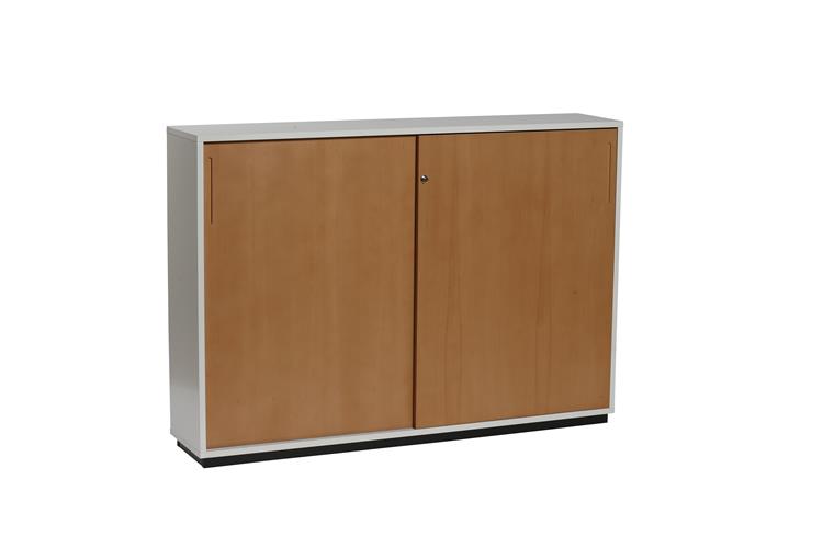 Cabinet 1600*1100 Beech Finger Track